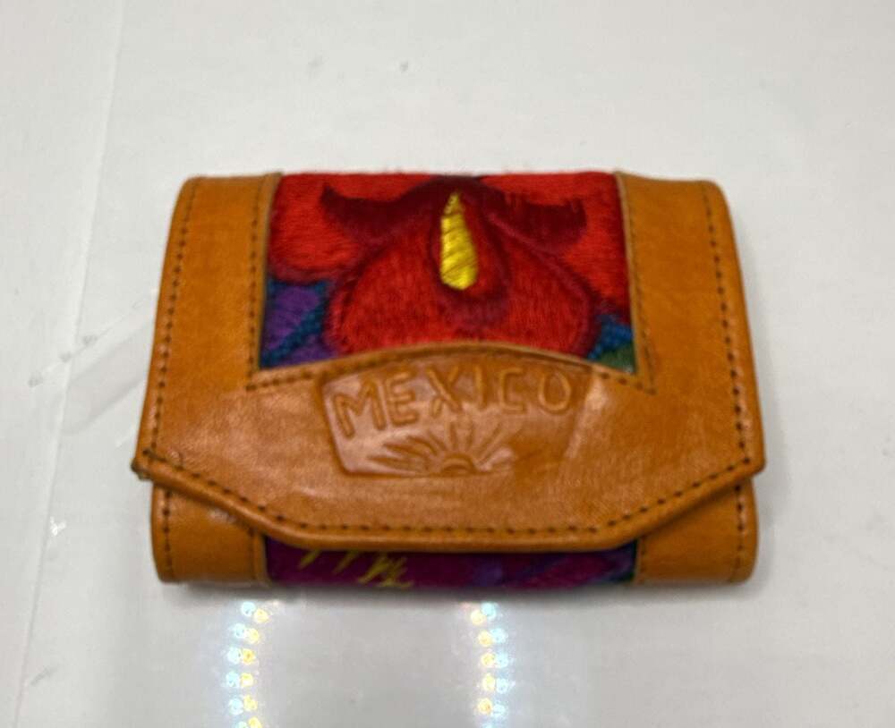 Mexican Handcrafted Leather Wallet with Embroidered Floral Textile and Built-in